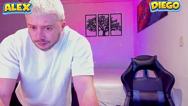 Snapshot of AlexJaz11 chatting on 06/13/26, 01:36 AlexJaz11 online show from 06/13/26, 01:36