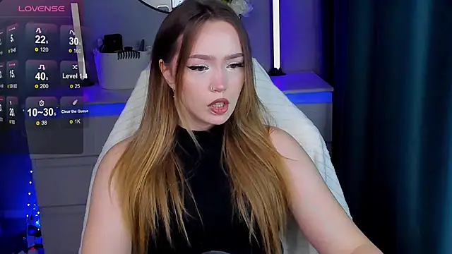 Snapshot of Evia_r0se chatting on 09/26/25, 02:32 Evia r0se online show from 09/26/25, 02:32