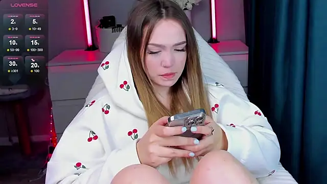 Snapshot of Evia_r0se chatting on 10/02/25, 02:35 Evia r0se online show from 10/02/25, 02:35