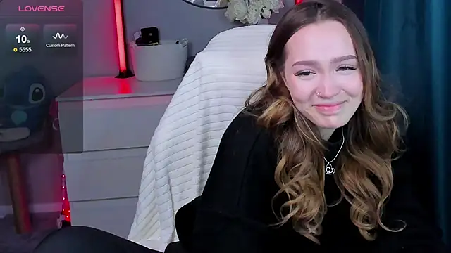 Snapshot of Evia_r0se chatting on 10/08/25, 09:51 Evia r0se online show from 10/08/25, 09:51