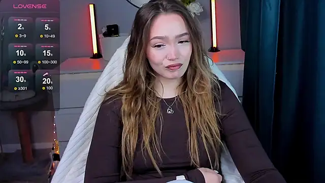 Snapshot of Evia_r0se chatting on 10/11/25, 08:13 Evia r0se online show from 10/11/25, 08:13