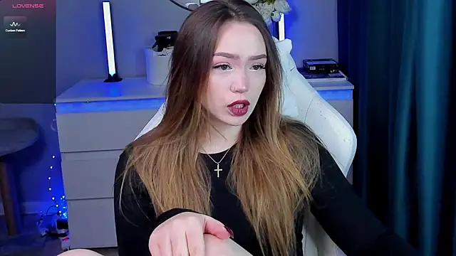 Snapshot of Evia_r0se chatting on 11/04/25, 09:52 Evia r0se online show from 11/04/25, 09:52