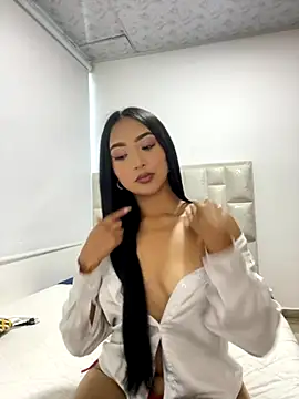 SOPHIACANDY19  online show from 11/25/25, 10:32