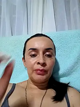 Snapshot of Samantha_Sullivan_ chatting on 10/18/25, 03:53 Samantha Sullivan  online show from 10/18/25, 03:53