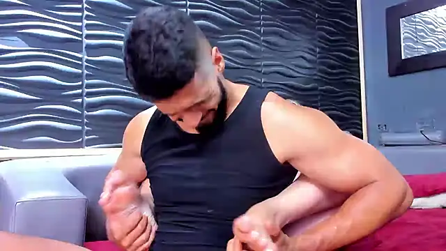 Snapshot of Cutetitslatin chatting on 01/26/25, 02:14 Cutetitslatin online show from 01/26/25, 02:14