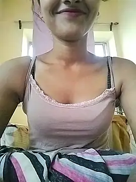 MISSQUEEN48 online show from 06/22/26, 05:59