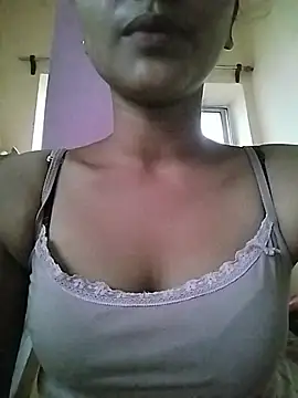MISSQUEEN48 online show from 08/02/26, 12:25