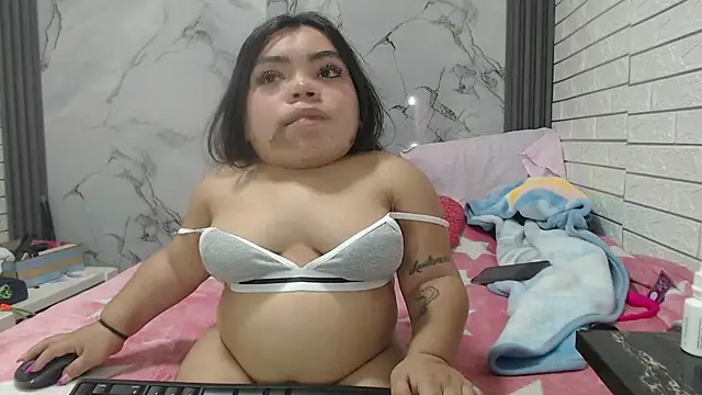 Snapshot of Michelle_Brooks chatting on 03/10/25, 04:03 Michelle Brooks online show from 03/10/25, 04:03