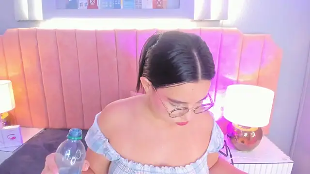 alys baker online show from 10/08/25, 03:26