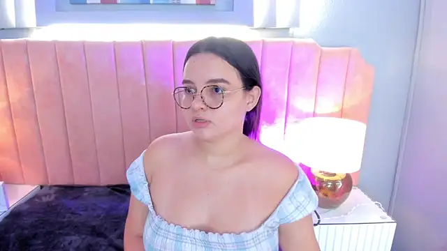 alys baker online show from 10/17/25, 03:53