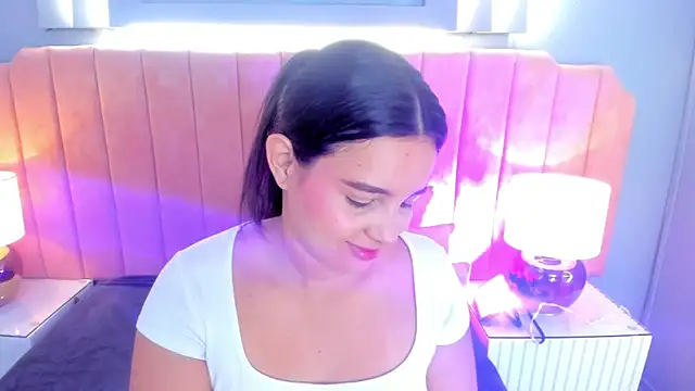 alys baker online show from 10/22/25, 04:02