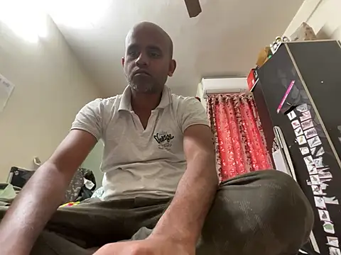 SammyChocolateIndian online show from 12/18/24, 08:42