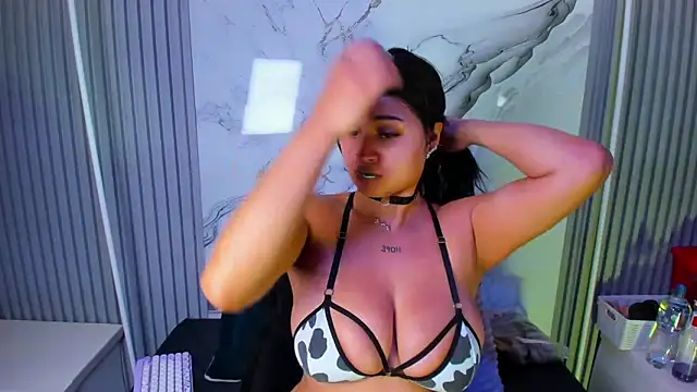 venusowen  online show from 05/19/26, 02:01