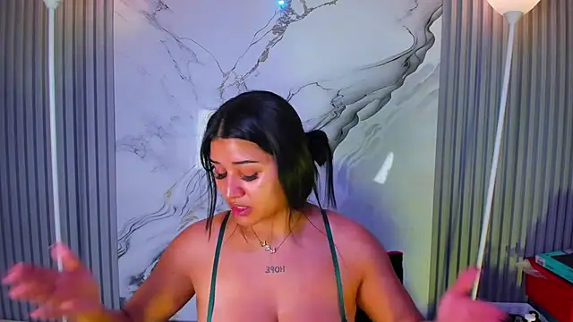 venusowen  online show from 07/18/26, 02:32