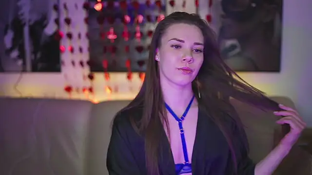 StephanieNeeson online show from 02/21/25, 11:32