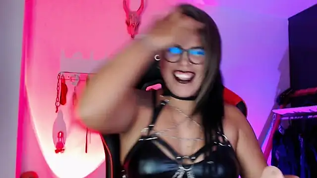 Snapshot of LilithSharon chatting on 01/14/25, 08:15 LilithSharon online show from 01/14/25, 08:15