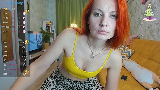 Snapshot of LuxieDelight chatting on 01/19/25, 07:15 LuxieDelight online show from 01/19/25, 07:15