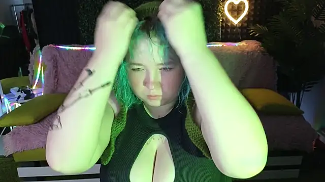 Snapshot of ChimberWol chatting on 09/19/25, 01:40 ChimberWol online show from 09/19/25, 01:40