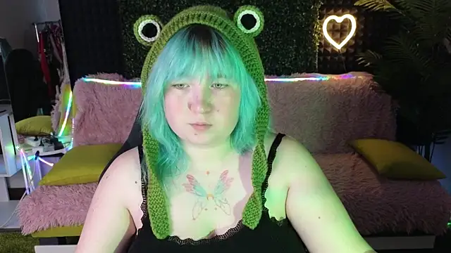 Snapshot of ChimberWol chatting on 09/24/25, 01:31 ChimberWol online show from 09/24/25, 01:31