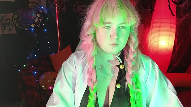 Snapshot of ChimberWol chatting on 10/21/25, 01:50 ChimberWol online show from 10/21/25, 01:50