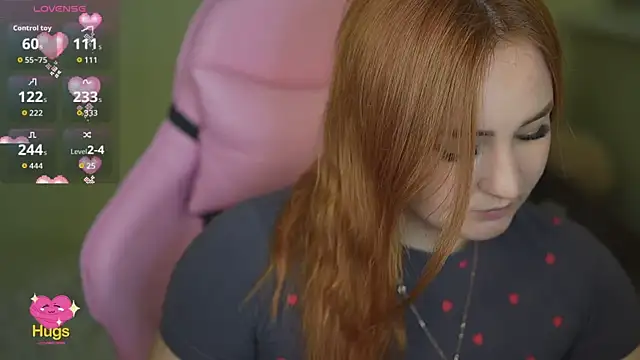 Snapshot of LovelyBell chatting on 11/02/25, 03:14 LovelyBell online show from 11/02/25, 03:14