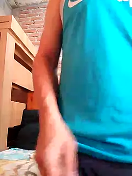 Snapshot of hoy_toyboy chatting on 12/05/24, 07:28 hoy toyboy online show from 12/05/24, 07:28