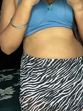 Hot royalbhabhi online show from 01/14/25, 11:53