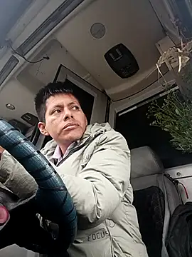 alexchir4 online show from 09/16/25, 12:39