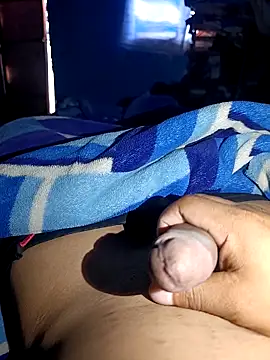 alexchir4 online show from 10/12/25, 12:15