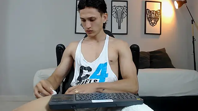 connor twink online show from 12/17/24, 01:05
