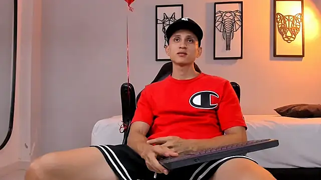 connor twink online show from 02/11/25, 01:31