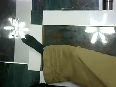 l l ish online show from 01/03/25, 11:25