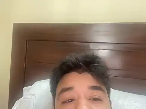 coolboy6566 online show from 09/15/25, 07:41