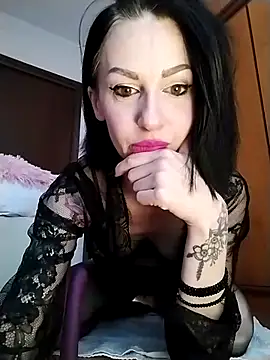 Snapshot of dahlia_82 chatting on 03/19/26, 09:13 dahlia 82 online show from 03/19/26, 09:13