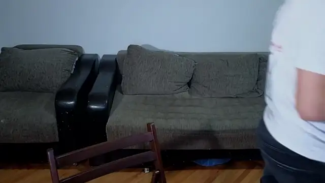 JohnnyStepBro online show from 10/25/25, 05:08