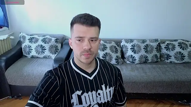 JohnnyStepBro online show from 06/05/26, 10:54