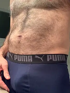 Snapshot of MaxVain chatting on 02/22/25, 02:28 MaxVain online show from 02/22/25, 02:28