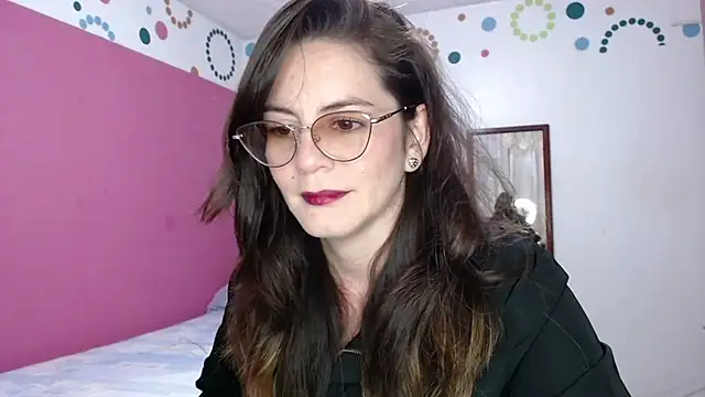 Snapshot of Hanny_24 chatting on 04/17/26, 12:46 Hanny 24 online show from 04/17/26, 12:46