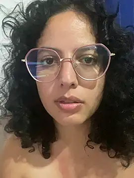 Snapshot of babyluna939 chatting on 03/08/25, 07:27 babyluna939 online show from 03/08/25, 07:27