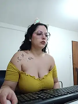 babyluna939 online show from 07/04/26, 04:46