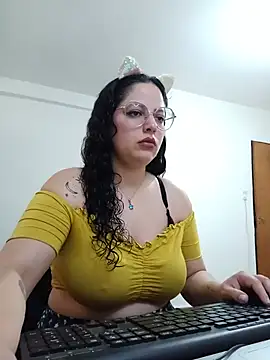 babyluna939 online show from 07/28/26, 05:01