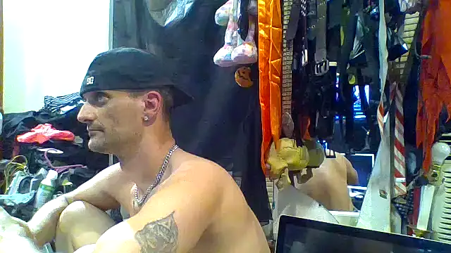 slinginbigD online show from 10/08/25, 01:58