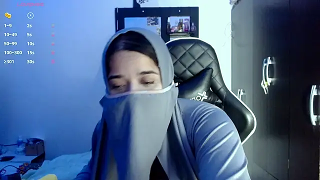 janna isa online show from 09/23/25, 11:08