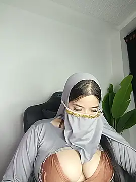 janna isa online show from 07/23/26, 01:58
