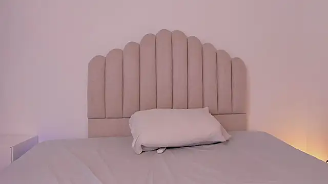 valerysantos  online show from 05/05/26, 12:13