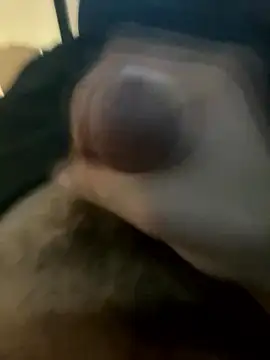 Snapshot of benben190 chatting on 12/02/24, 04:31 benben190 online show from 12/02/24, 04:31