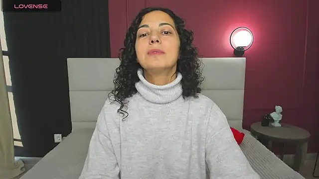 Linda Insatiable online show from 09/15/25, 12:43