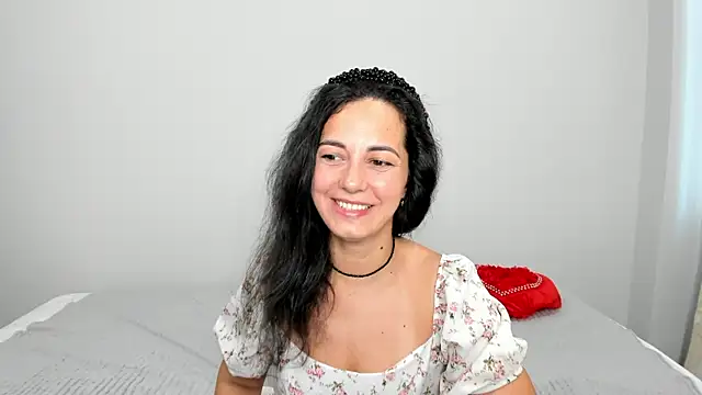 Linda Insatiable online show from 06/14/26, 01:25