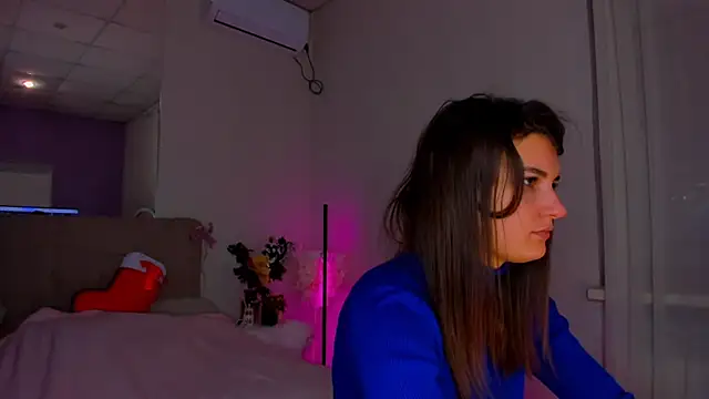 Laura Leee online show from 01/04/25, 06:30