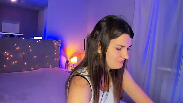 Laura Leee online show from 06/22/26, 04:53